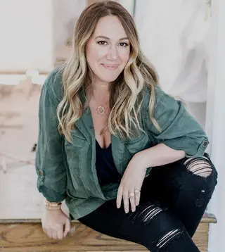 Haylie Duff photo 9 — Average, Brown
