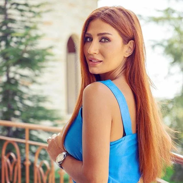 Heba Nour photo 8 — Brown, Slim