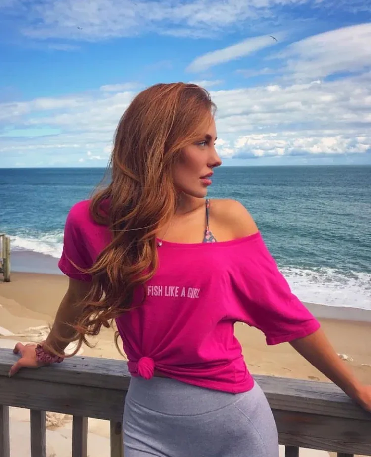 Heidi Hoback photo 30 — Glamour Model, Influencer, YouTuber, American