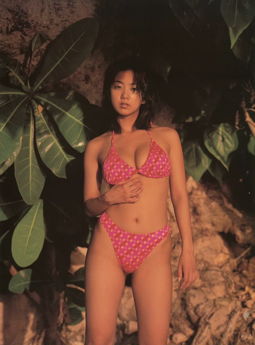 Hiroko Okabe photo 1 — Japanese, Black