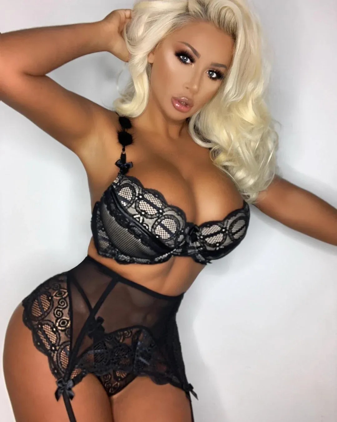 Holly Deacon photo 6 — Adult Model (former), Glamour Model (former), Playboy Model (former), Porn Star (former), British