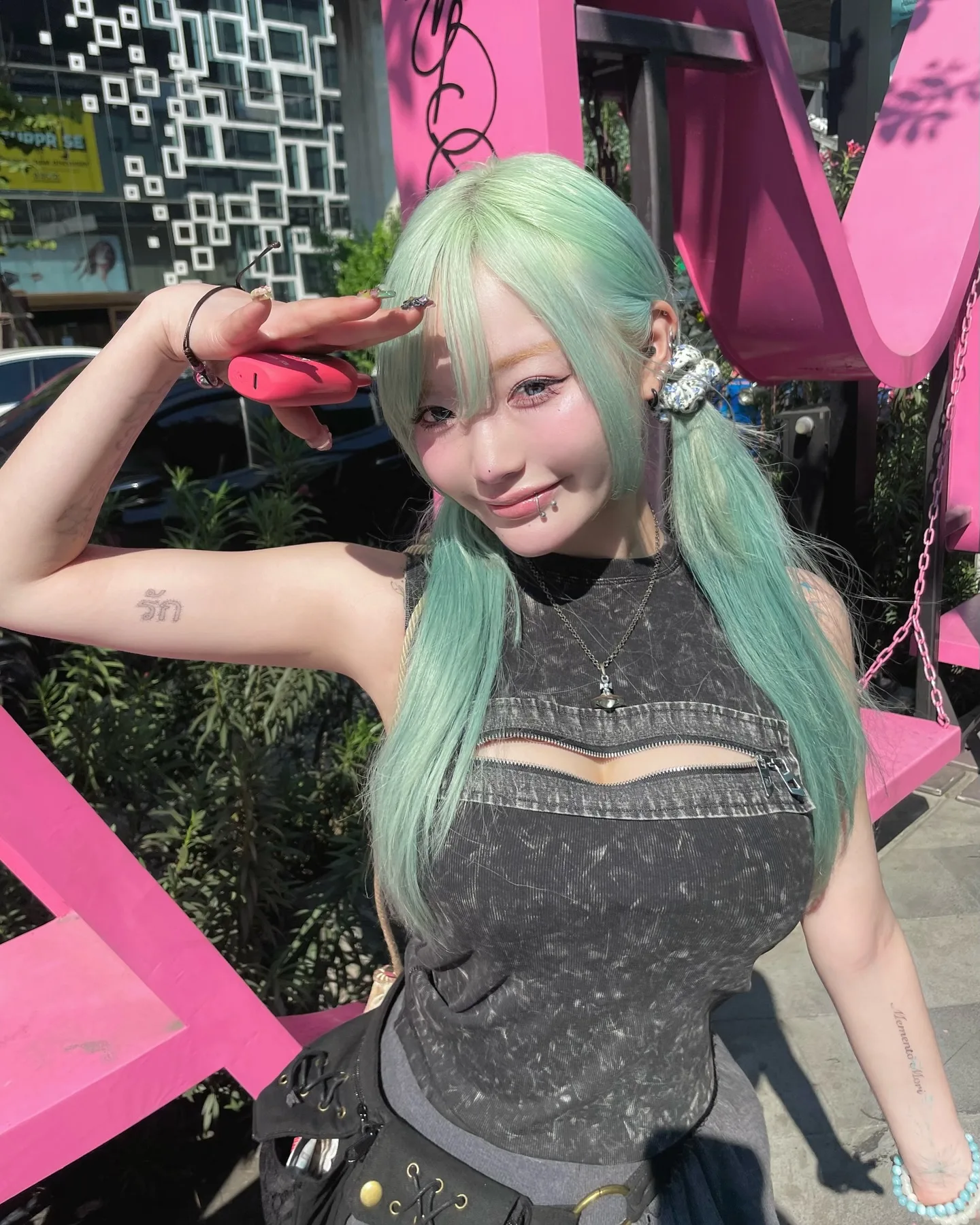 Honii photo 19 — Japanese, Black