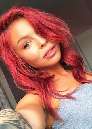 HunniBee ASMR photo 13 — Canadian, Auburn