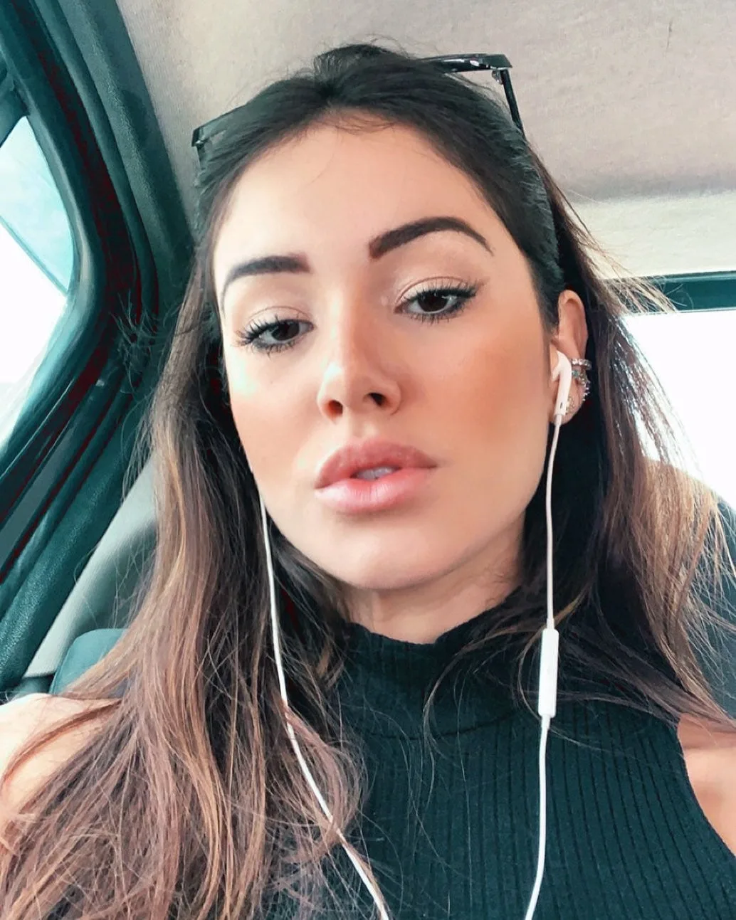 Iara Guimaraes photo 5