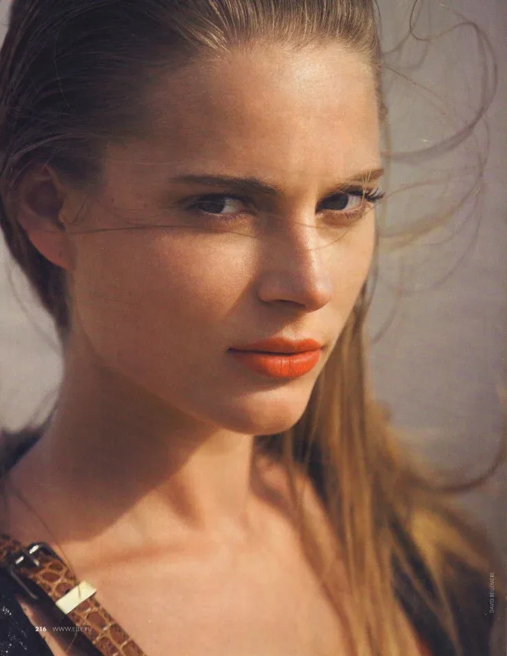 Ieva Laguna photo 4 — Green, Caucasian