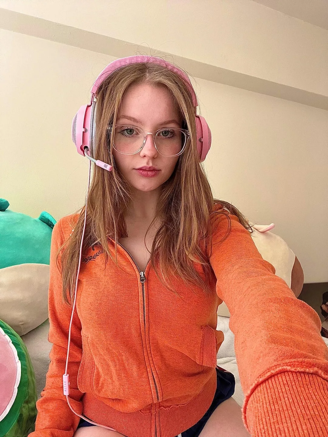 Iggy (Onlyfans) — Adult Model, Camgirl, American