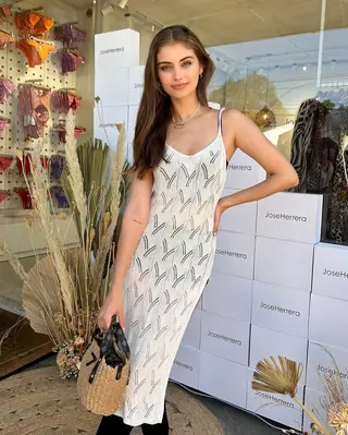 Ignacia Fernandez photo 3 — Slim, Grey