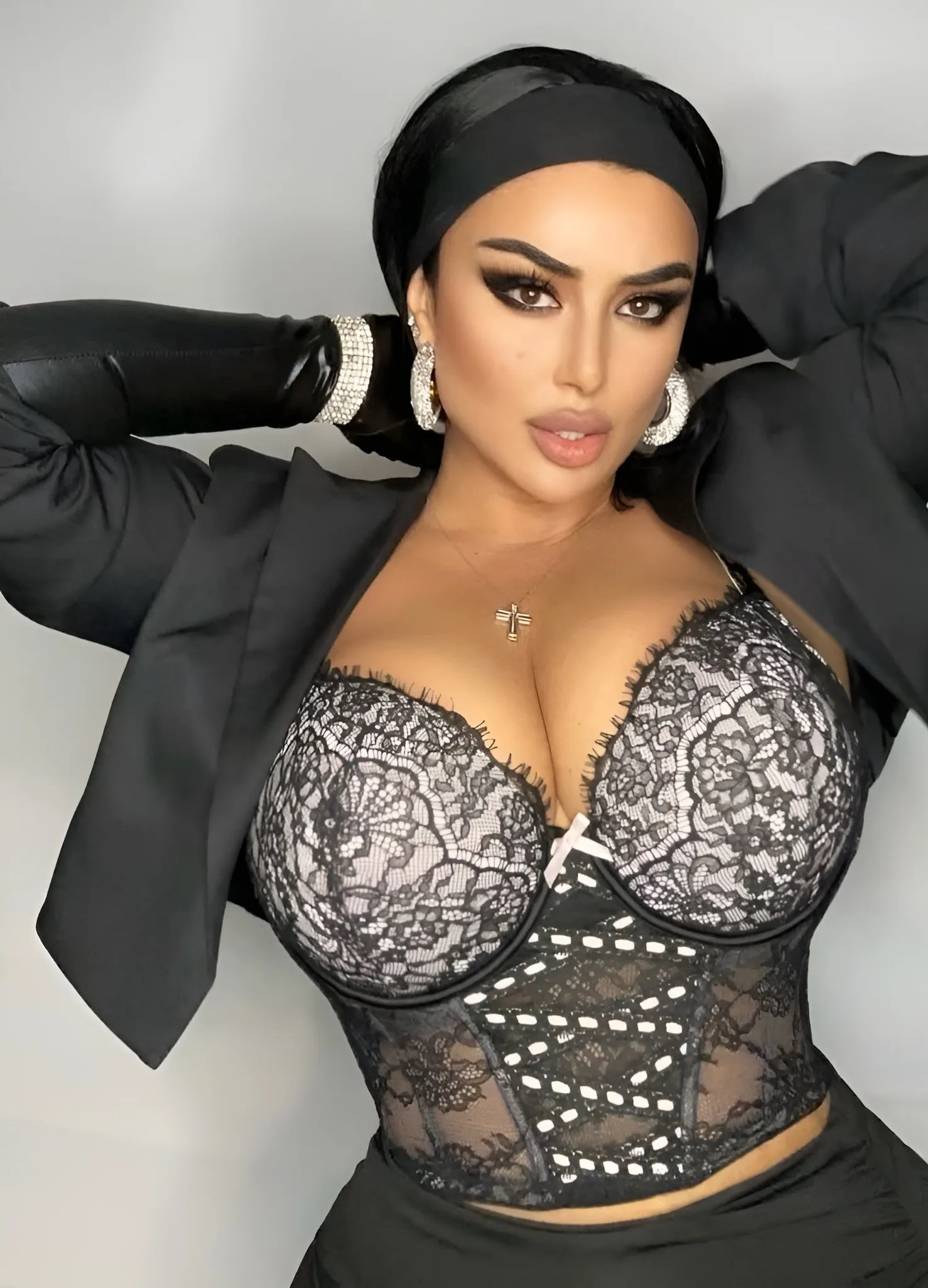 Ikoeva Marina photo 8 — Black, BBW