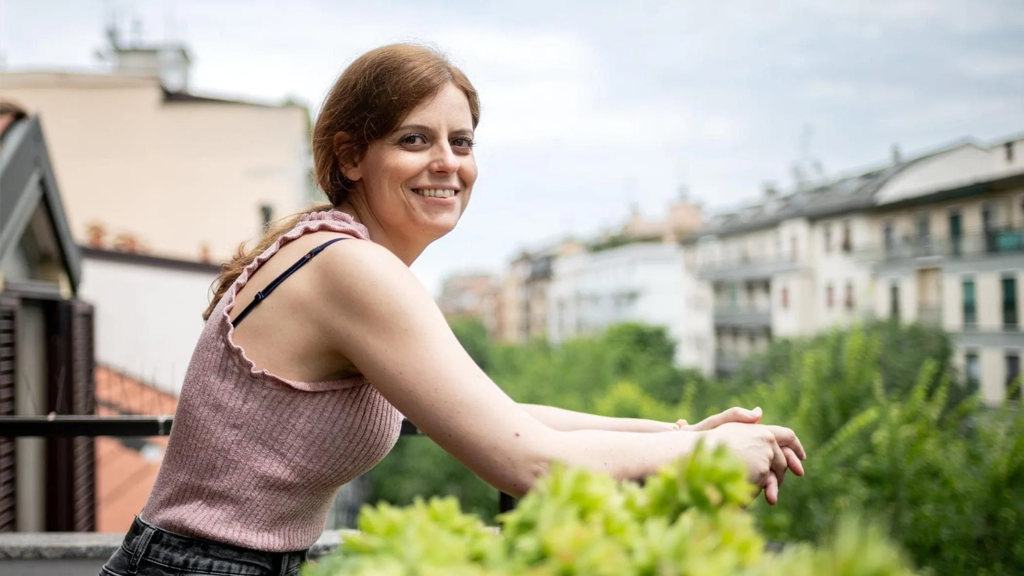 Ilaria Salis photo 10 — Brown, Caucasian