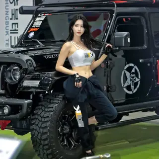 Im Sol Ah photo 11 — Asian, Influencer, Model, Musician:  K-pop Idol (former), Musician: Singer (former), Race Queen