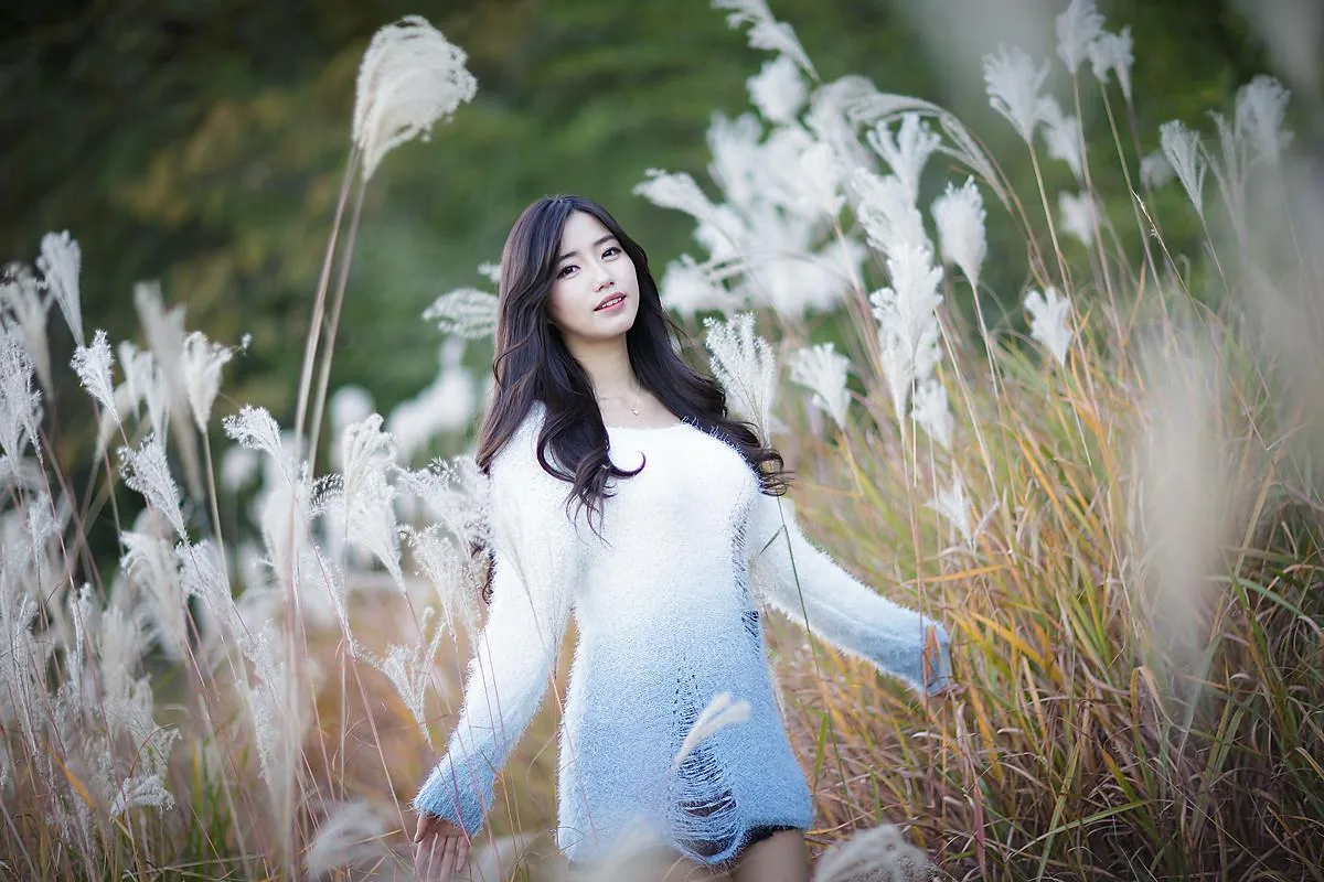 Im Sol Ah photo 16 — Brown, Asian