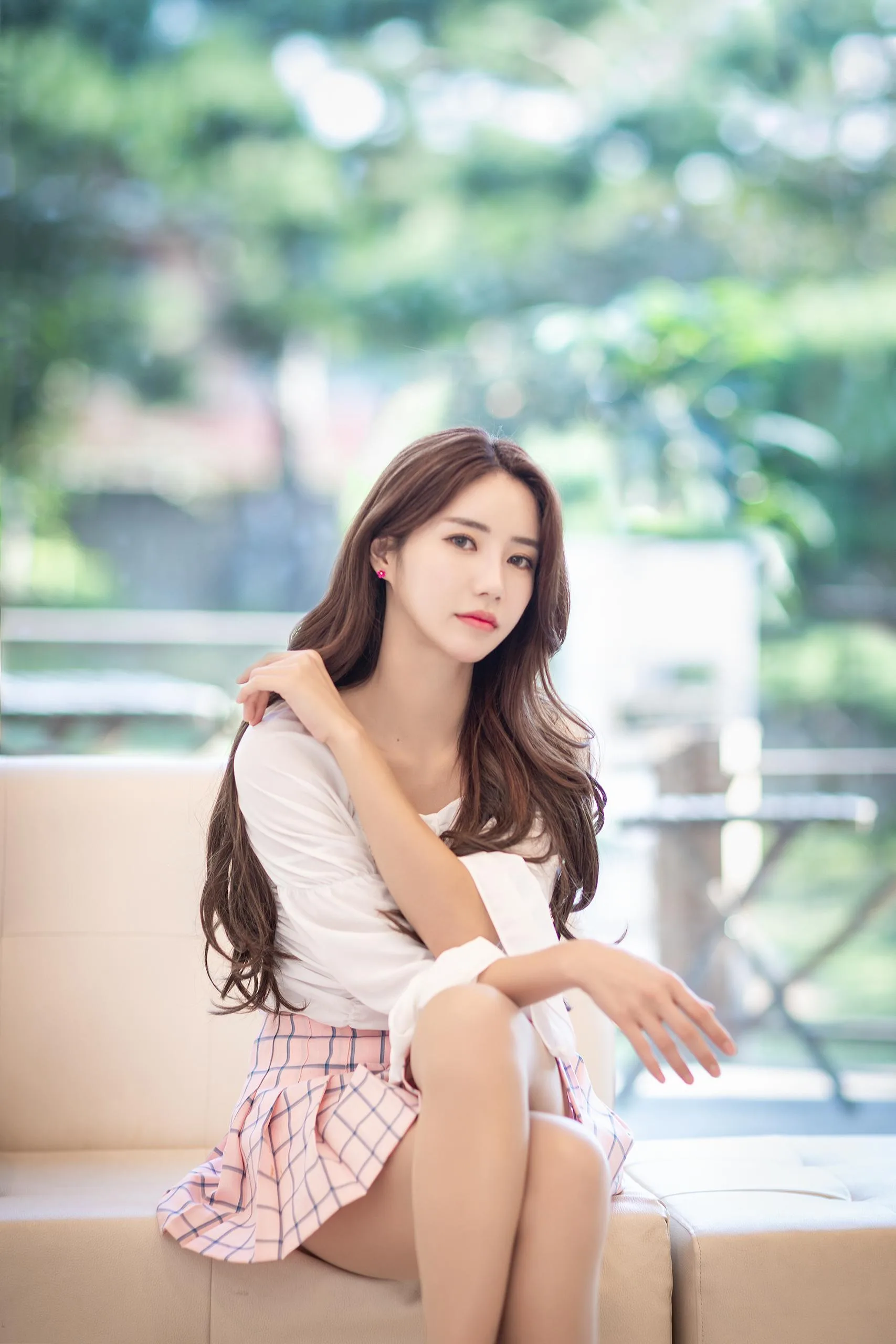 Im Sol Ah photo 7 — South Korean, Black