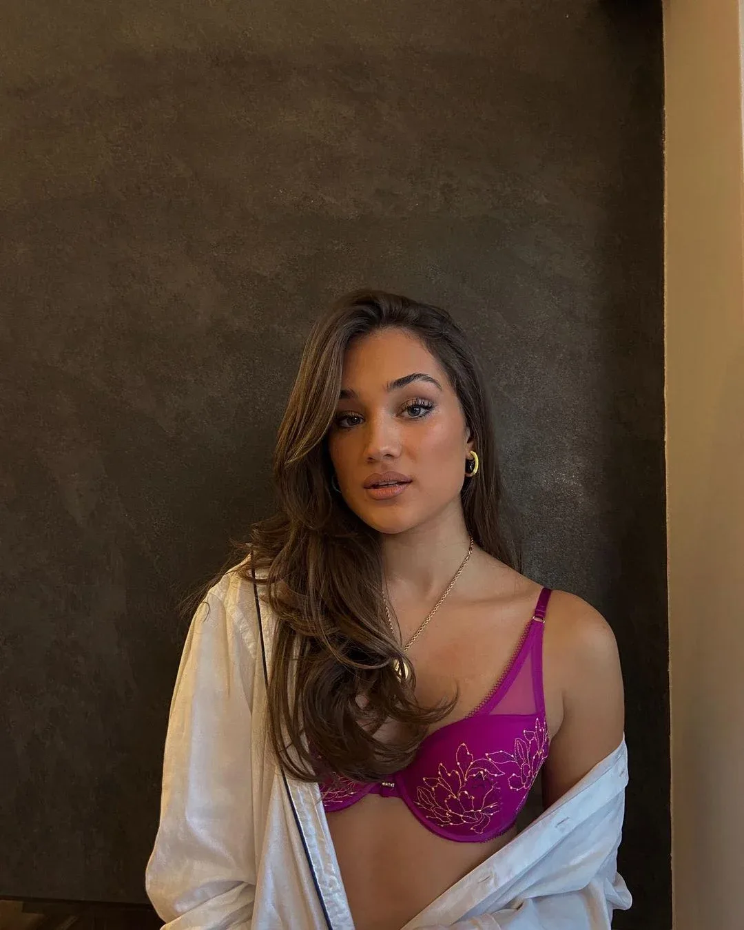 Iman Muminovic photo 15 — Slim, Blue