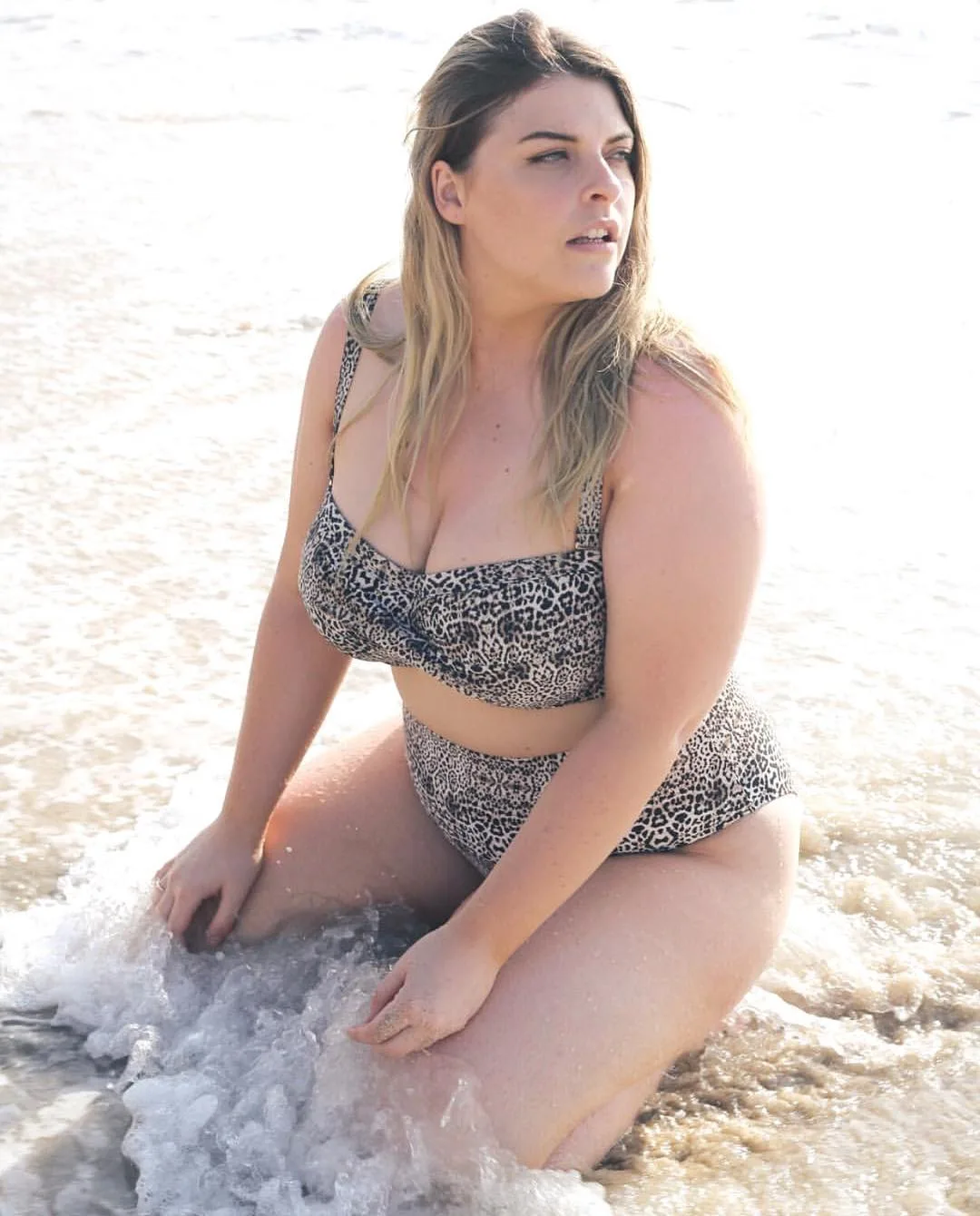 India Hickey photo 9 — BBW, Blue