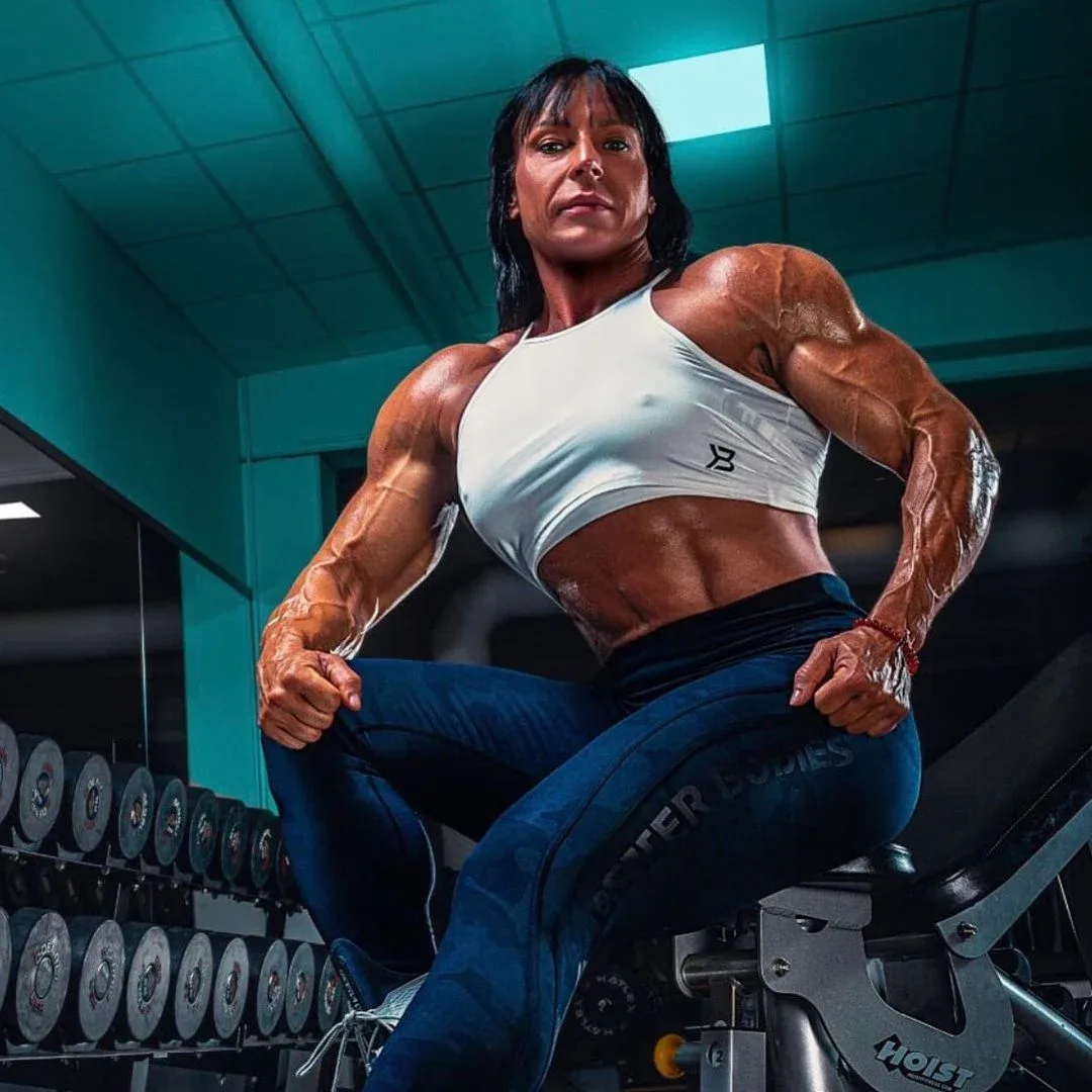 Irene Andersen photo 15 — Muscular, Blue