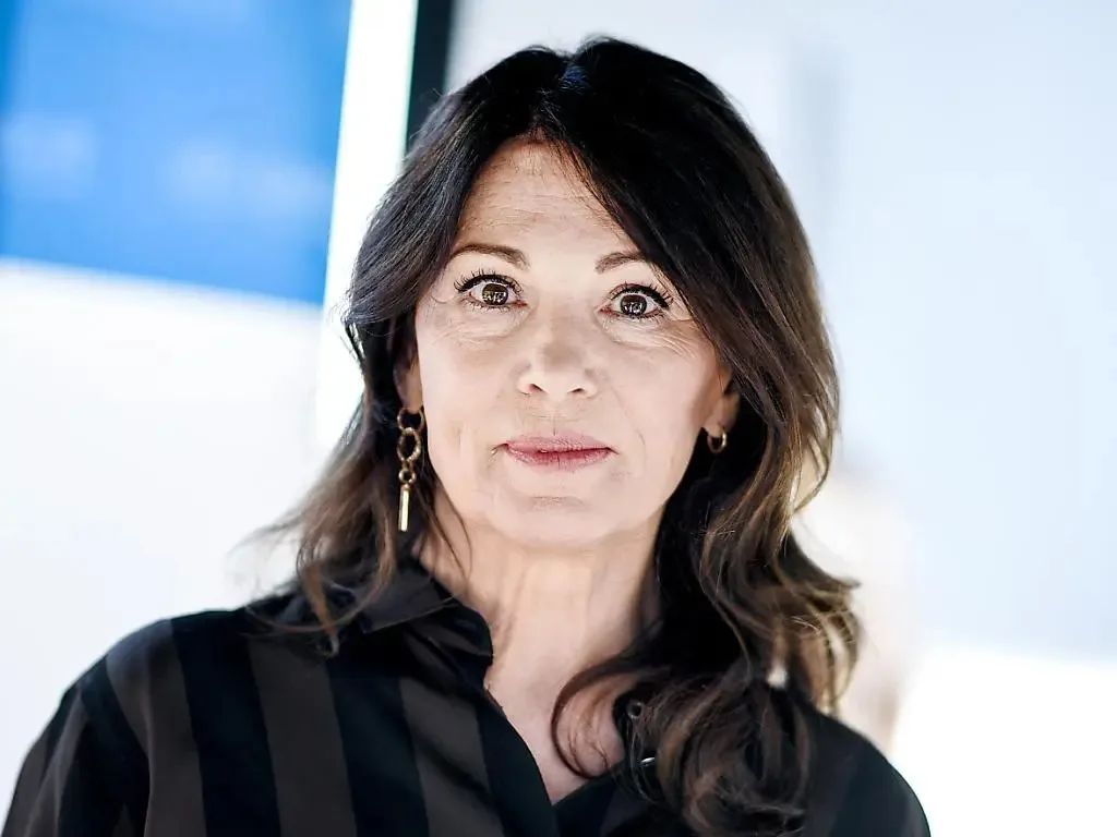 Iris Berben photo 11 — Caucasian, Actress
