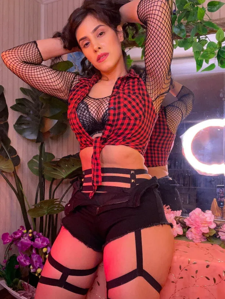 Irma La Dulce — Adult Model, ASMR Star, YouTuber, Brown
