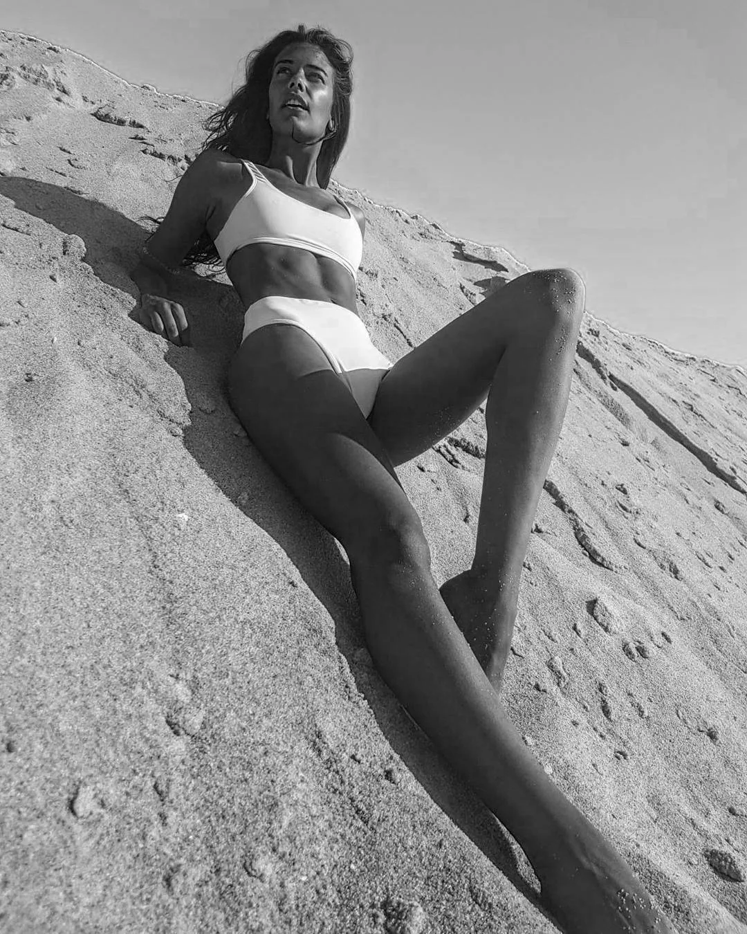 Isabela Valadeiro photo 17 — Caucasian, Actress, Model