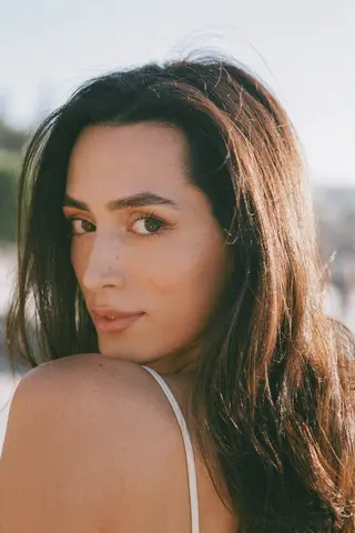 Ishika Sharma photo 4 — Brown, Mixed-race (primarily Asian)