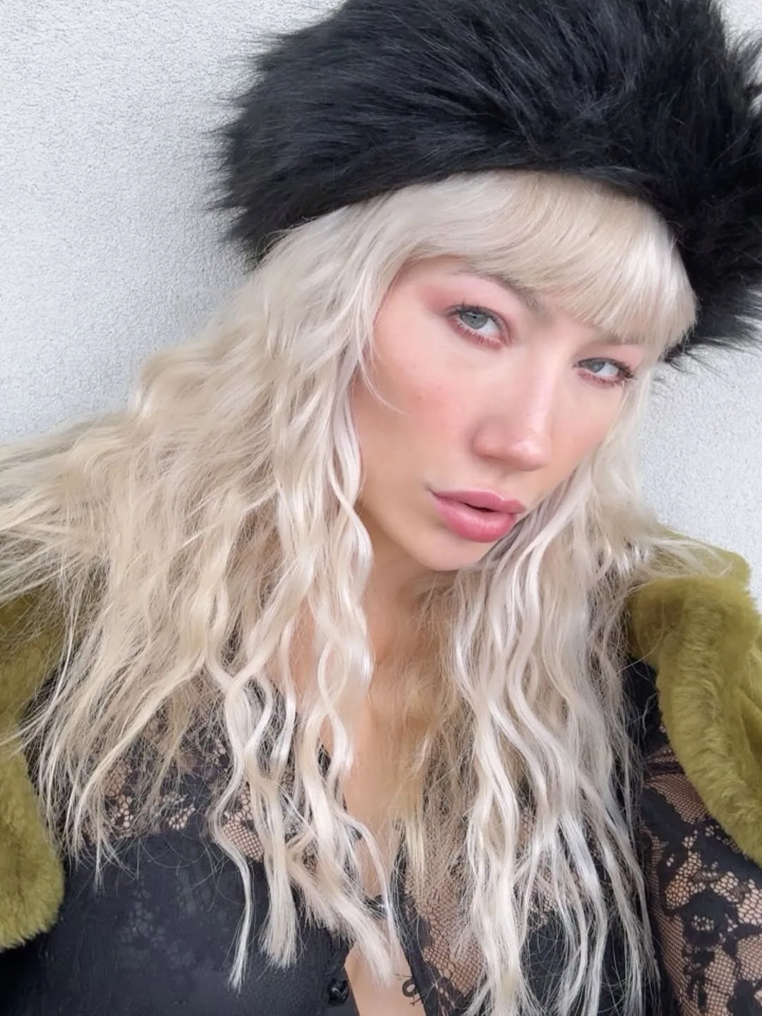 Ivy Wolfe photo 13 — American, Blonde