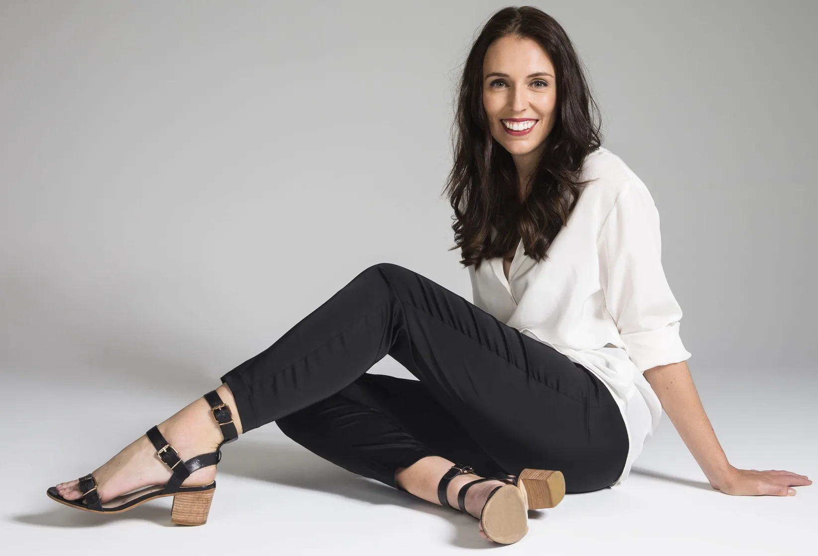 Jacinda Ardern photo 15 — Average, Green