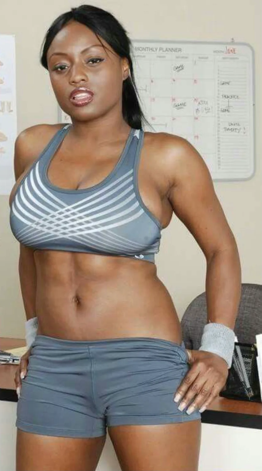 Jada Fire photo 10 — Brown, Black