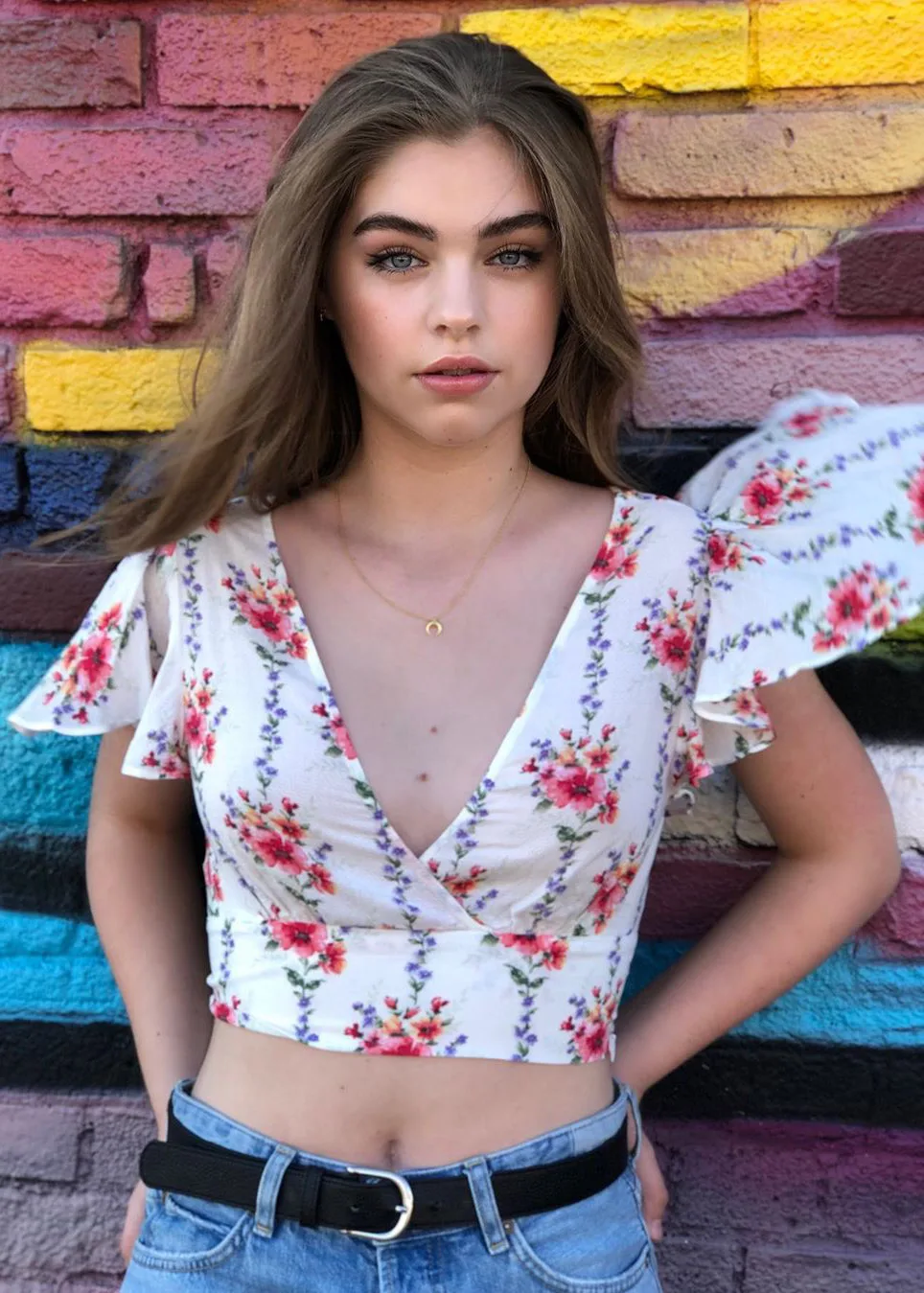 Jade Weber photo 8 — Brown, Slim