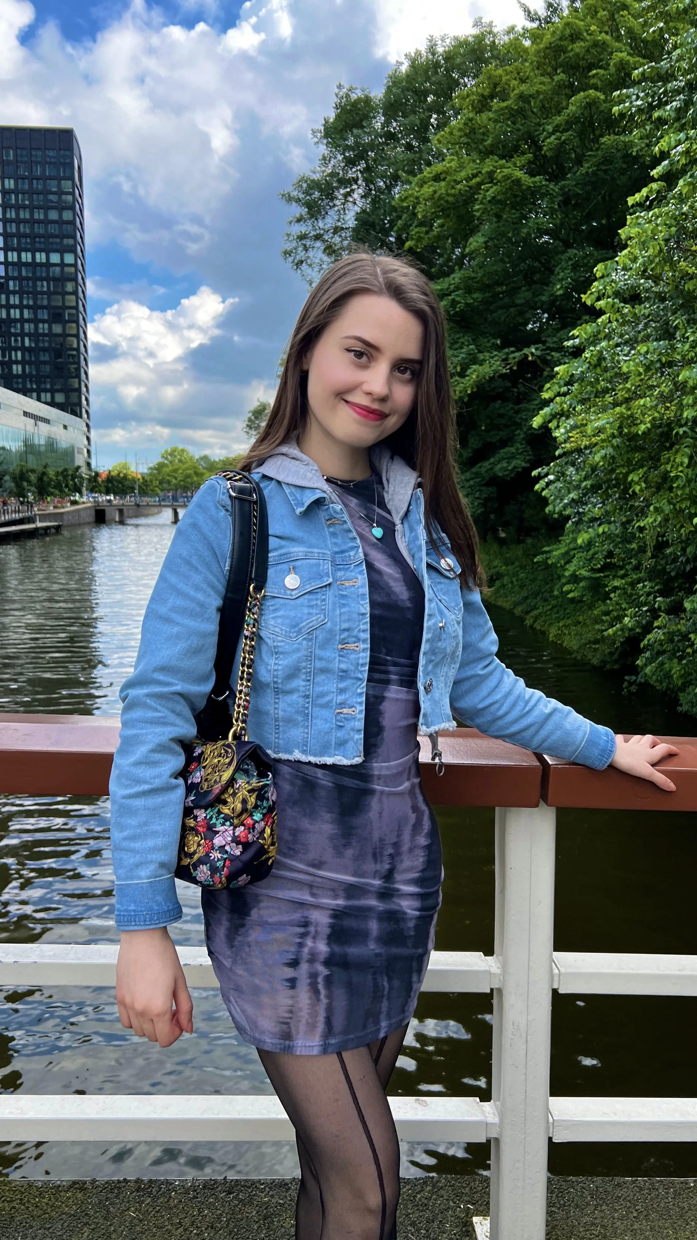 Jamie Young photo 19 — German, Brown