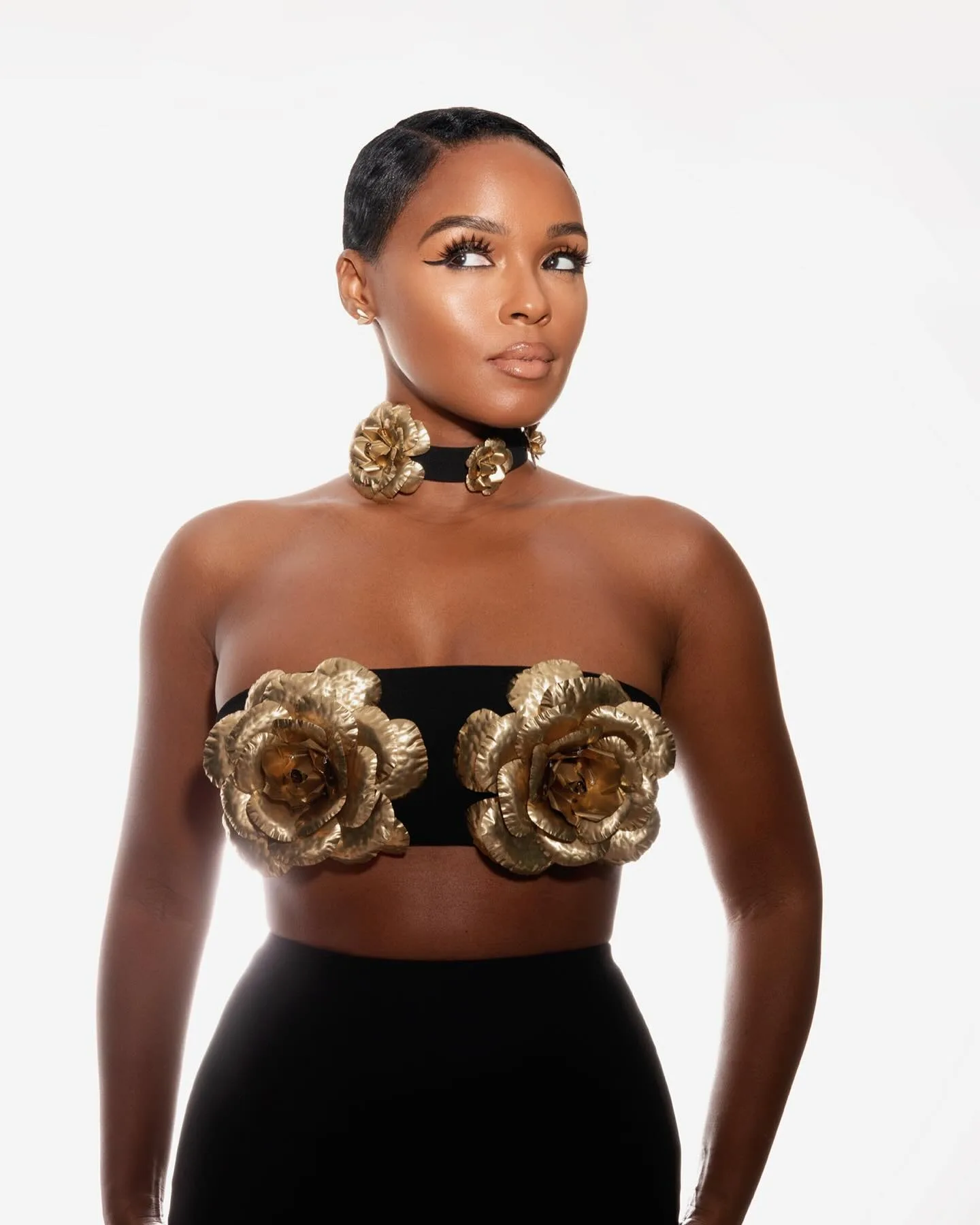 Janelle Monae photo 9 — Average, Brown