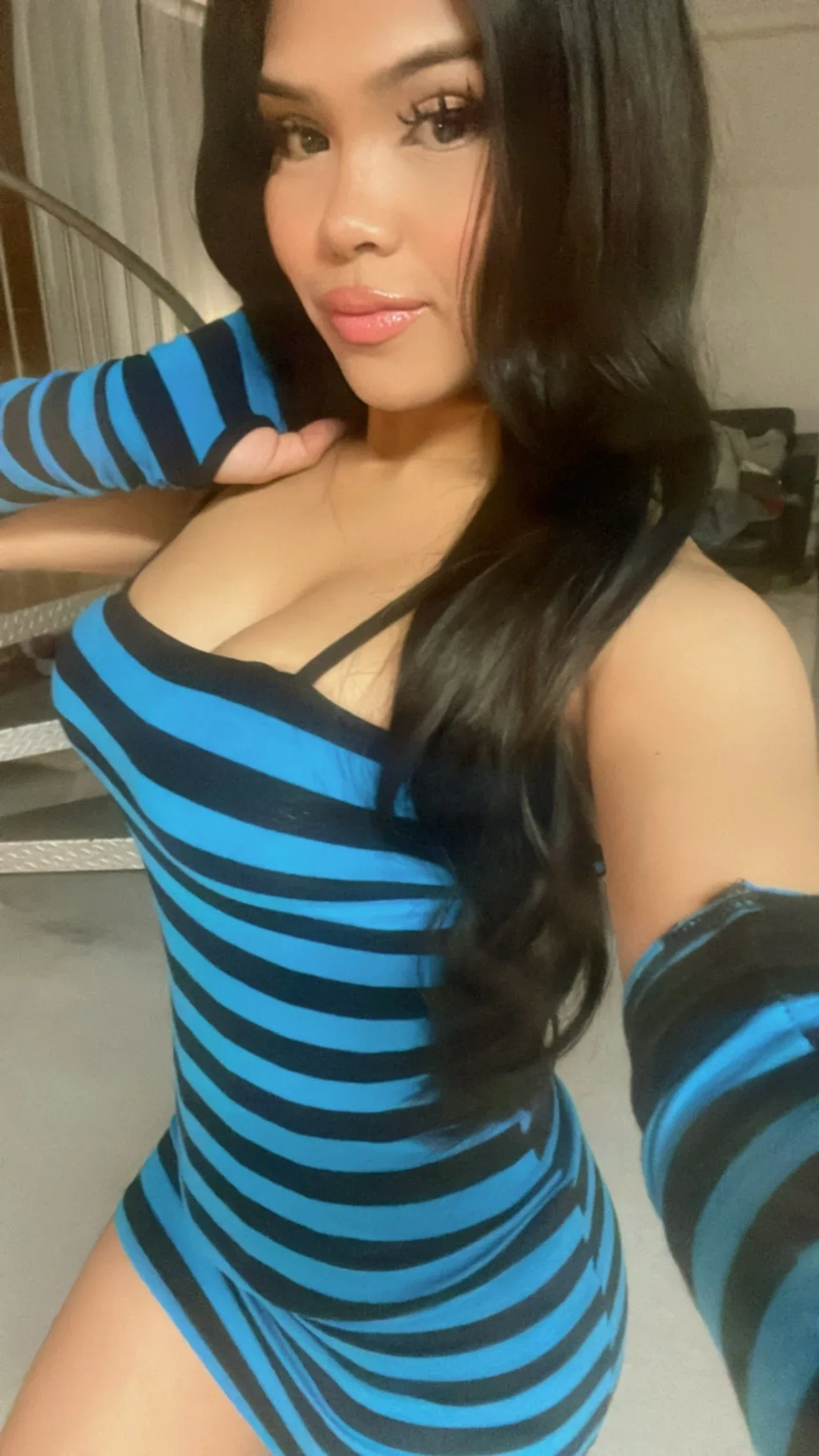 Janifest photo 13 — Filipino),  (American, Black