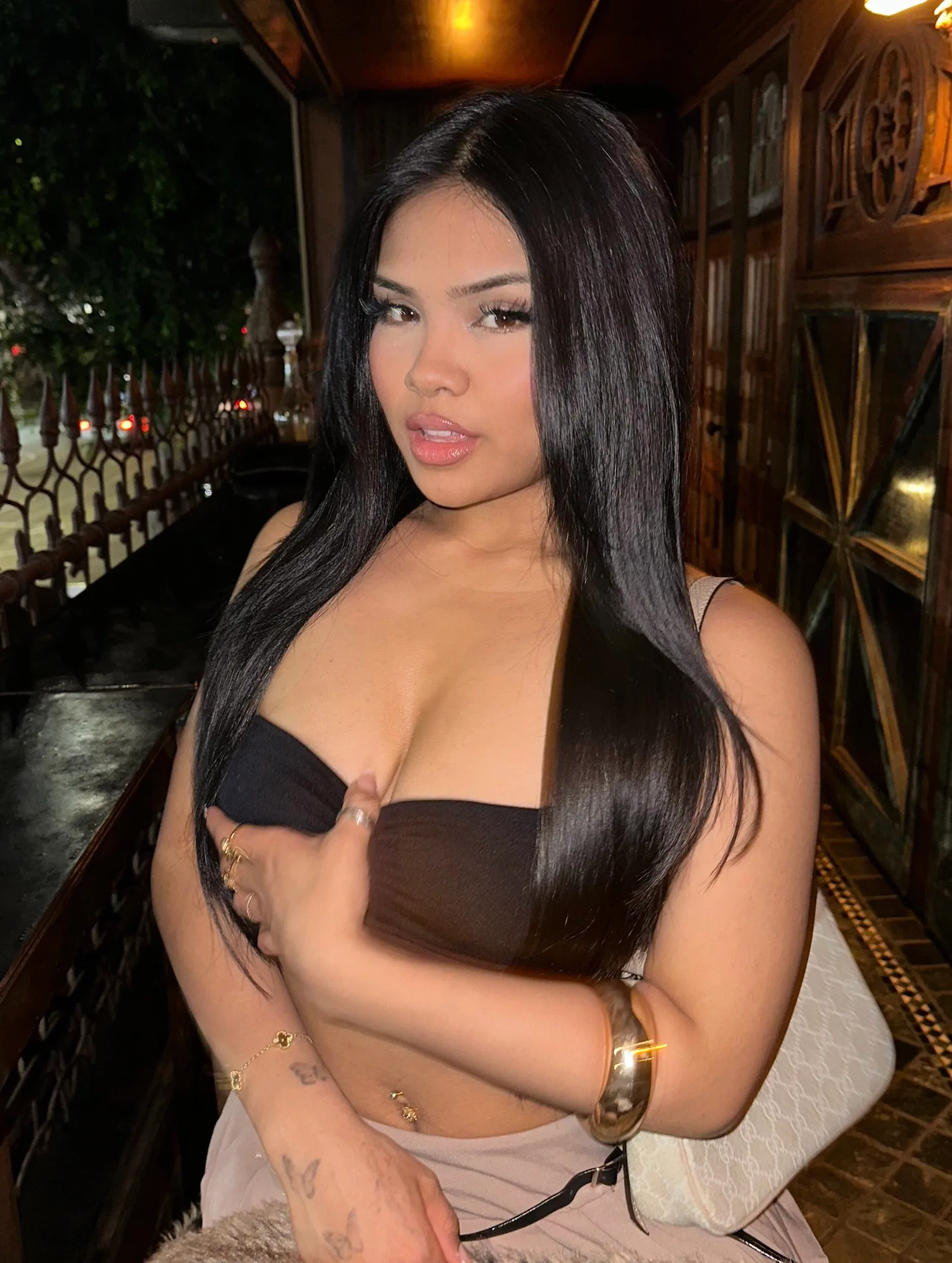 Janifest photo 6 — Digital Creator, Gamer, Glamour Model, Filipino),  (American