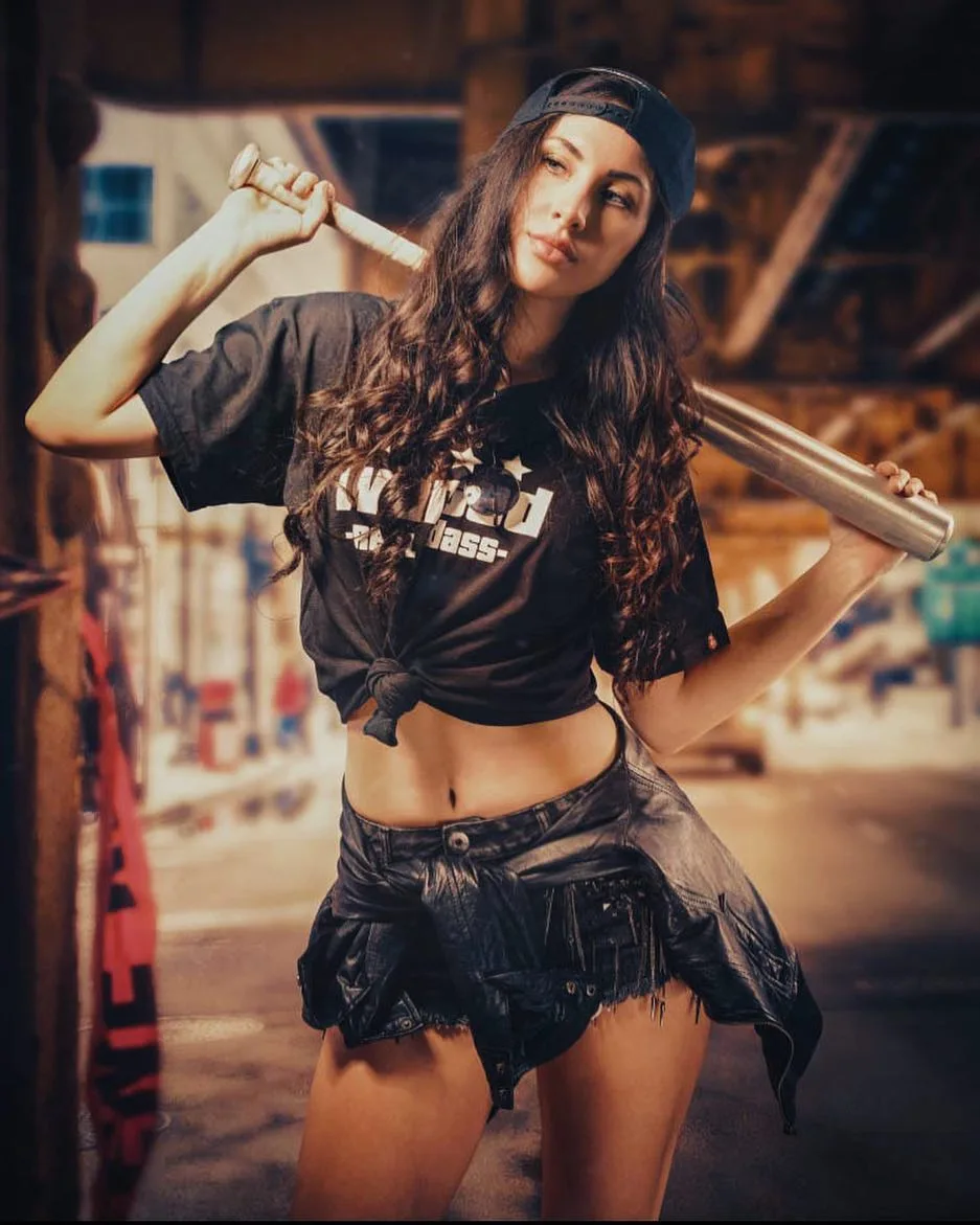 Jasmin Sibel — Cosplayer, Fitness Model, Gamer, Influencer, TikTok Star, YouTuber, German