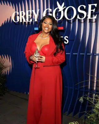 Jazmine Sullivan photo 2 — Black, Chubby