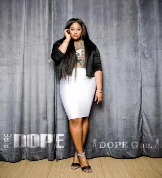 Jazmine Sullivan photo 4 — Brown, Black