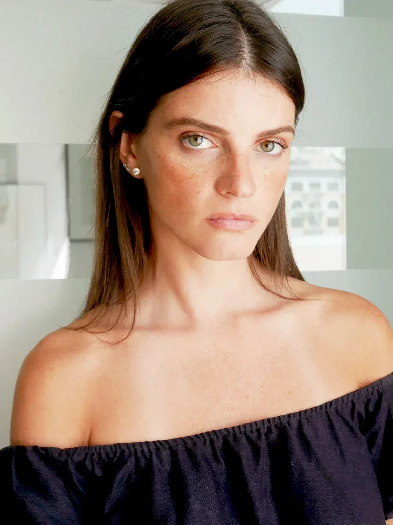 Jeisa Chiminazzo photo 15 — Slim, Green