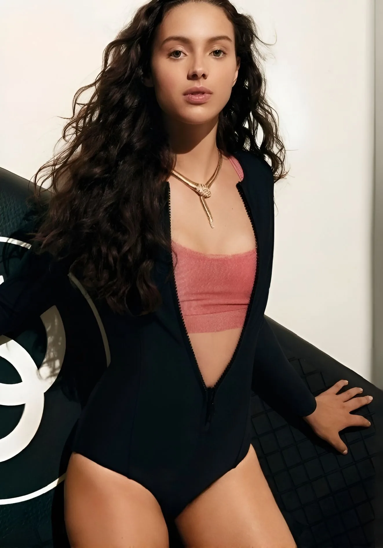 Jenaye Noah photo 1 — British),  (French),  (American, Brown