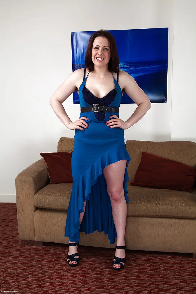 Jenna Brooke (Aunt Judy's) — Adult Model (former), Hotwife (former), MILF Porn Star (former), Plus Size Model (former), British