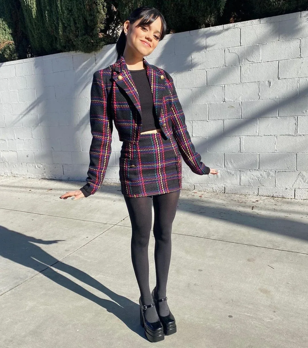 Jenna Ortega photo 15 — Slim, Brown
