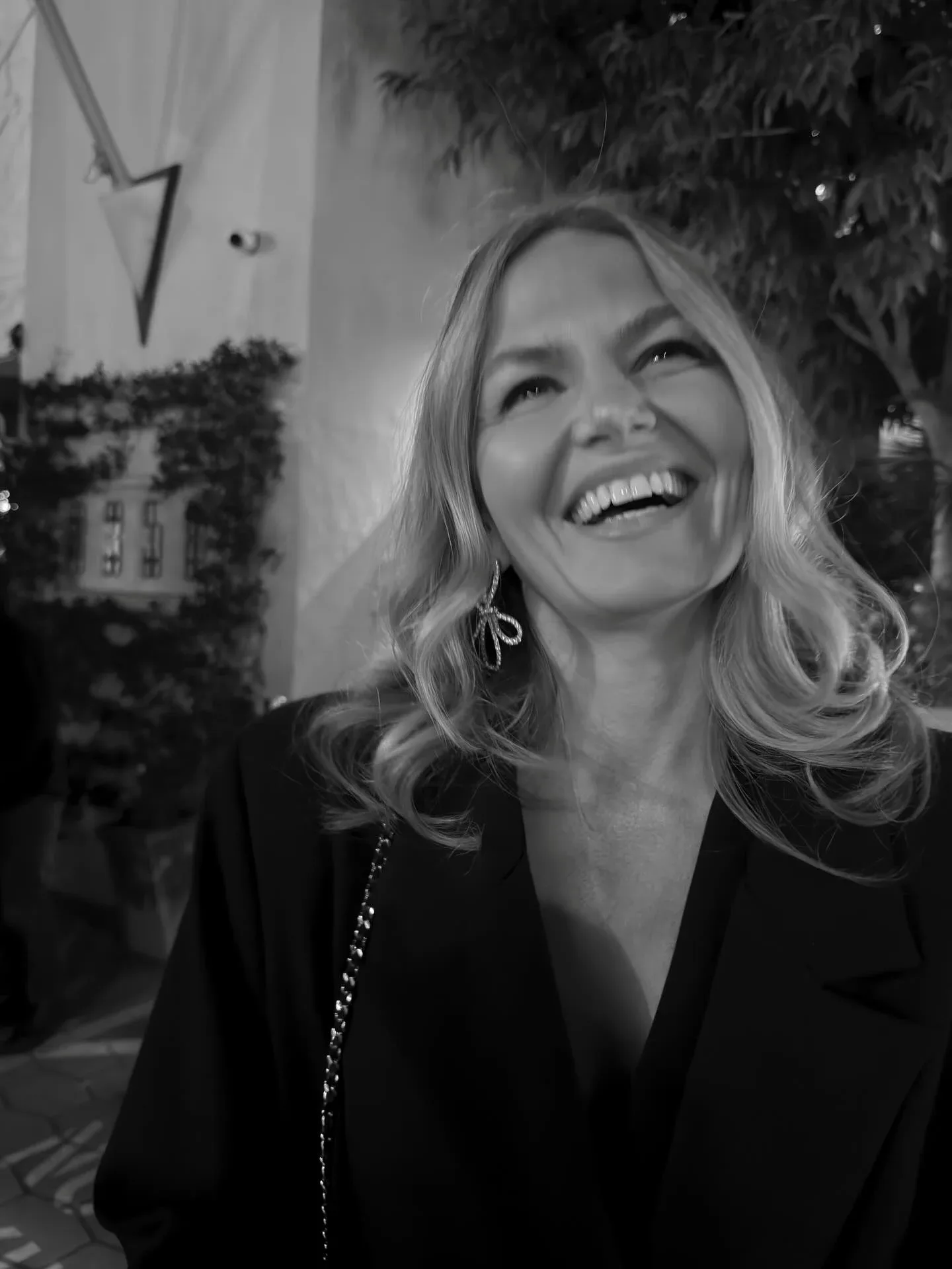 Jennifer Morrison photo 11 — Caucasian, Actress, Director, Influencer, Model, Producer, Voice Actress