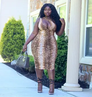 Jessica Ahoufe photo 2 — BBW, Black