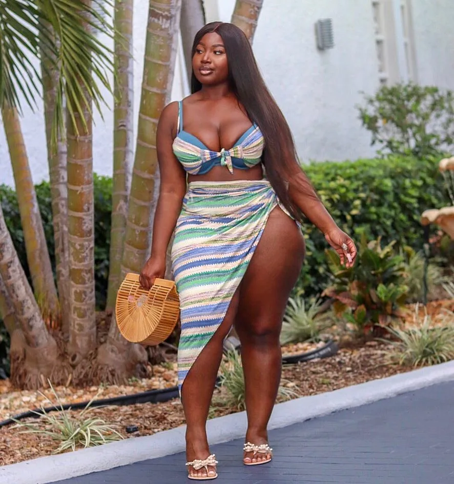 Jessica Ahoufe photo 7 — Black, Plus Size Model
