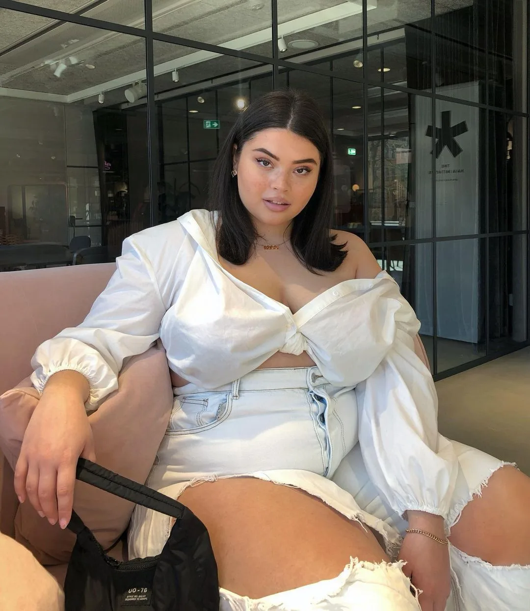 Joanna Pincerato photo 1 — Swedish, Brown