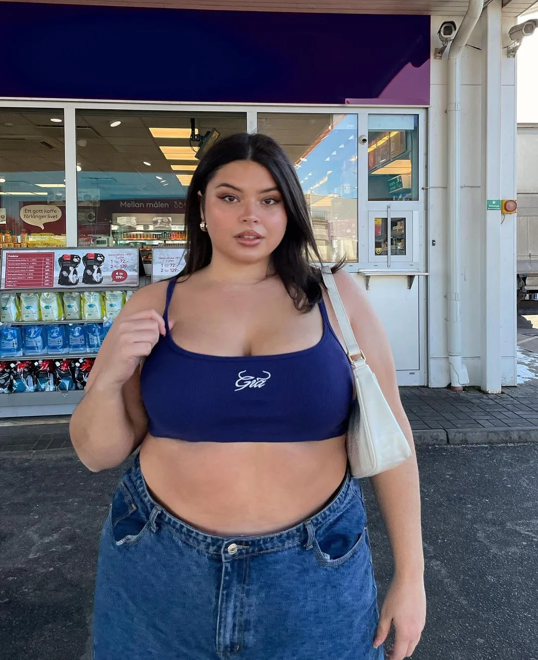 Joanna Pincerato photo 17 — Mixed-race (primarily Latin), Plus Size Model