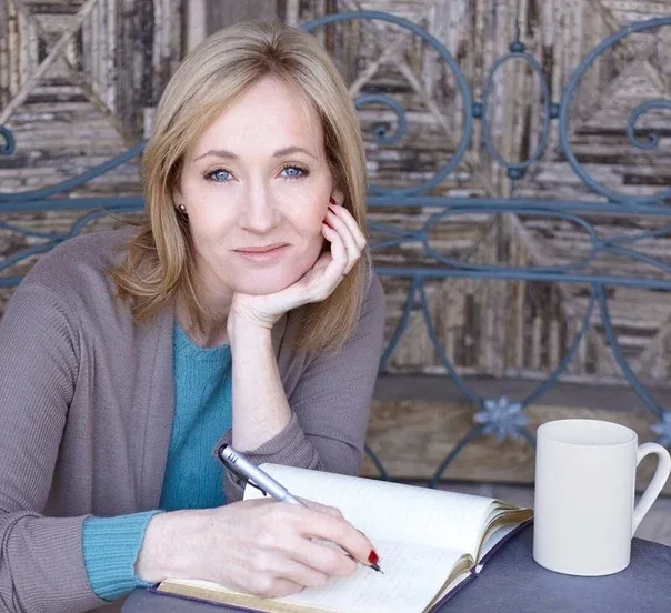 Joanne Rowling photo 11 — Caucasian, Writer