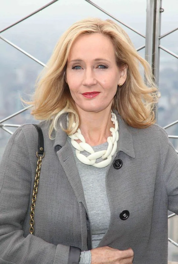 Joanne Rowling photo 15 — Average, Blue