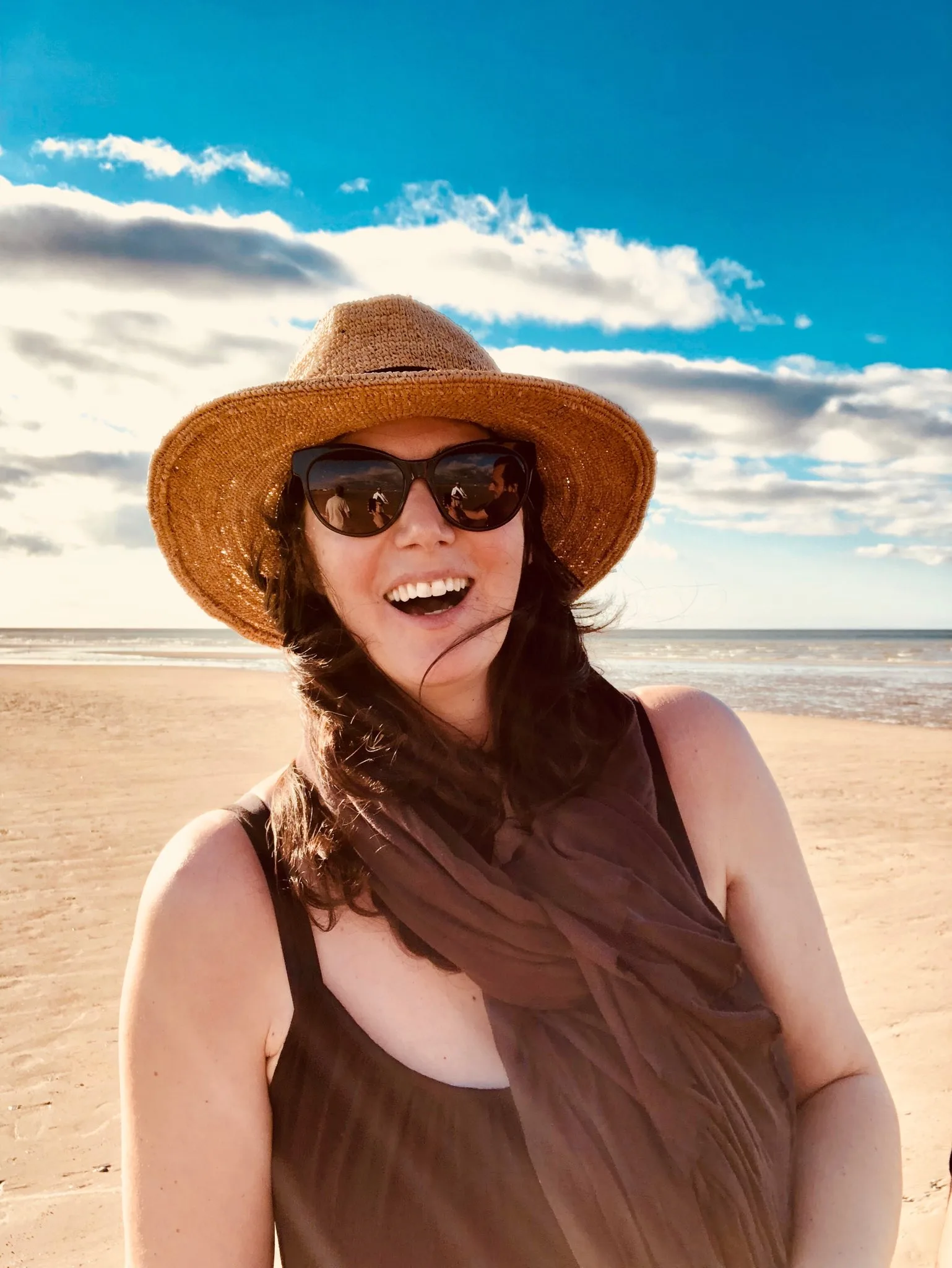 Johanna Dray photo 2 — Black, BBW