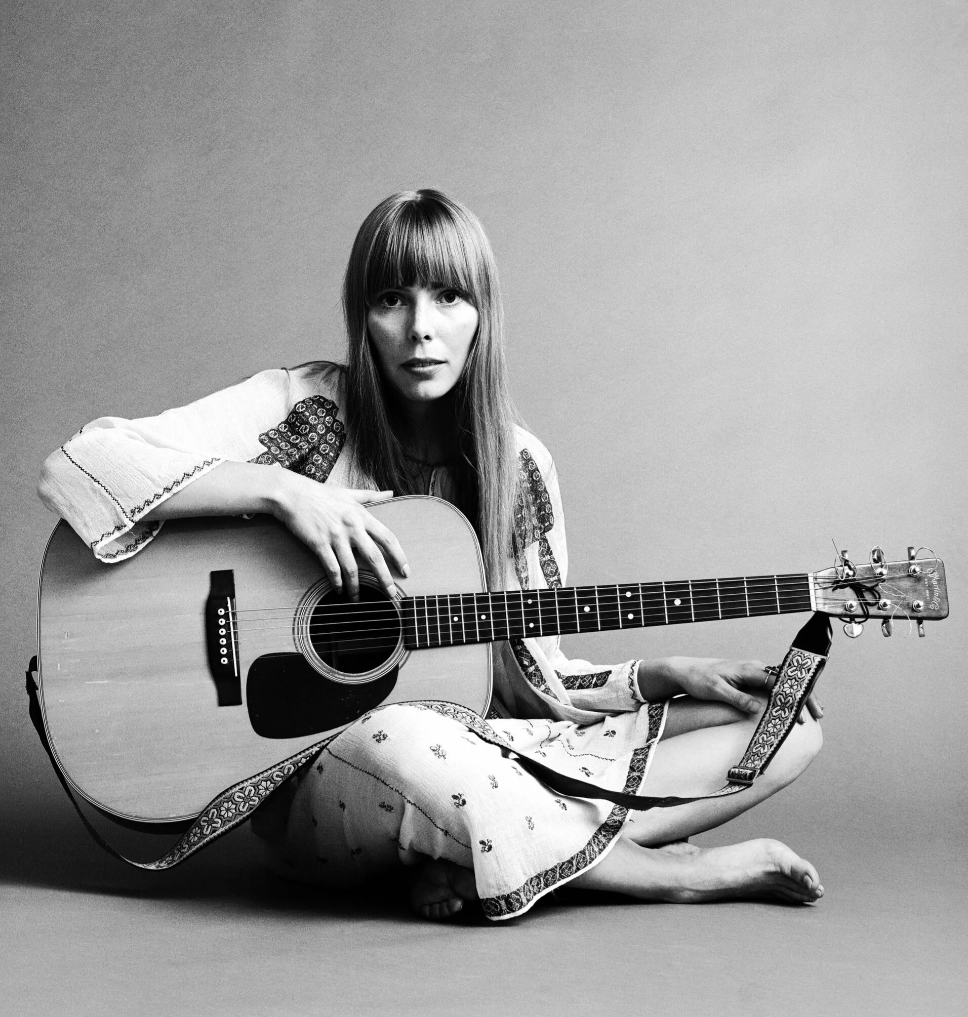 Joni Mitchell photo 8 — Slim, Green