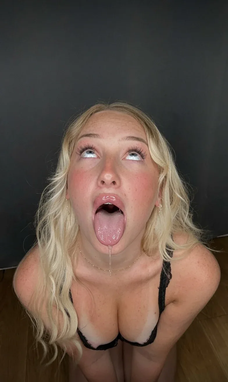 Juli Luxie photo 6 — Adult Model (former), Influencer (former), Porn Star (former), French