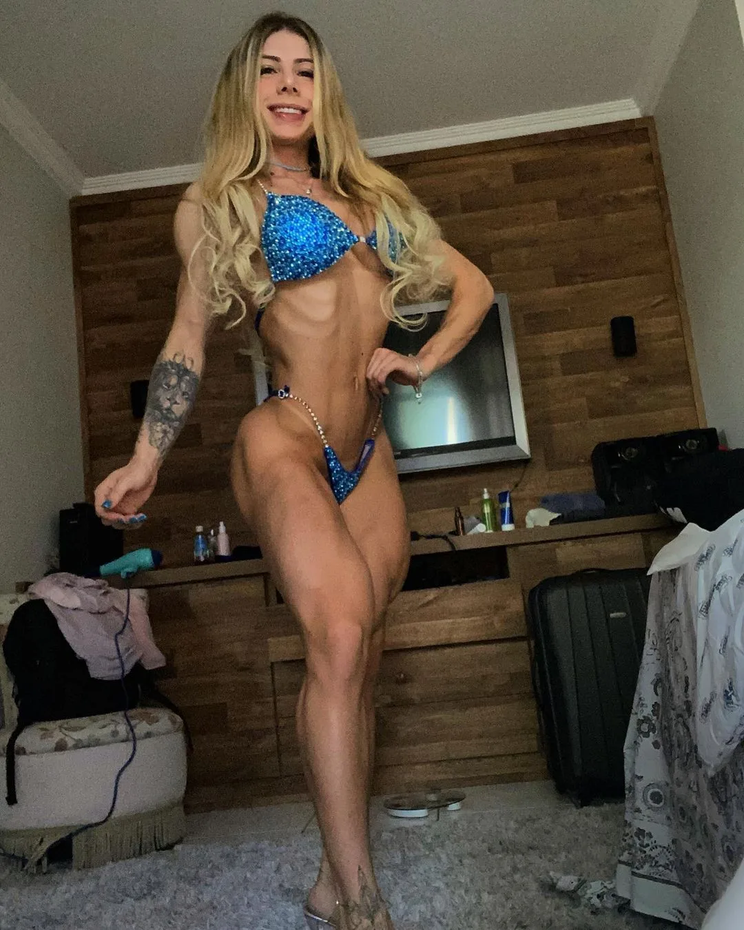 Julia Caceres photo 17 — Brazilian, Brown