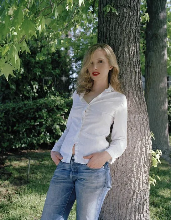 Julie Delpy photo 17 — Caucasian, Actress, Musician: Singer